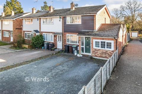 2 bedroom end of terrace house for sale, Heron Road, Aylesford ME20