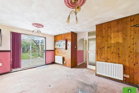 2 bedroom flat for sale, Fyfield Road, Rainham RM13