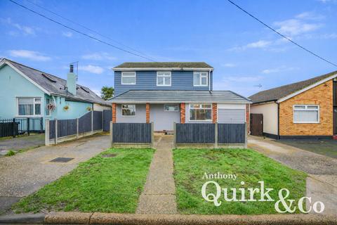 3 bedroom detached house for sale, Thielen Road, Canvey Island, SS8