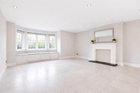 3 bedroom apartment to rent, Finchley Road, London NW8