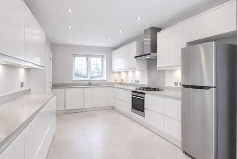 3 bedroom apartment to rent, Finchley Road, London NW8