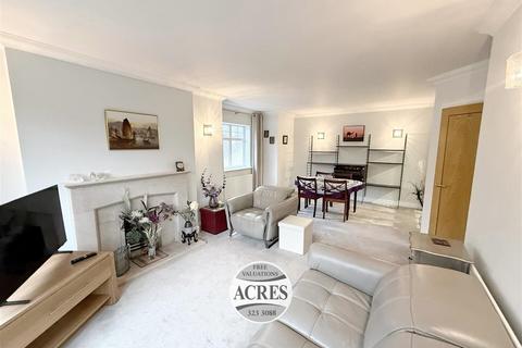 2 bedroom flat for sale, Ryknild Drive, Streetly, Sutton Coldfield
