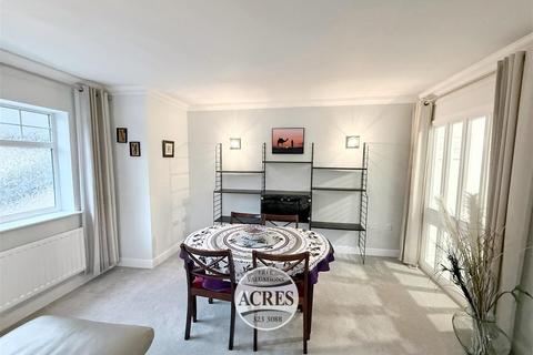 2 bedroom flat for sale, Ryknild Drive, Streetly, Sutton Coldfield