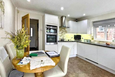 2 bedroom detached bungalow for sale, Combe Rise, Eastbourne