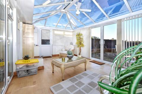 2 bedroom detached bungalow for sale, Combe Rise, Eastbourne