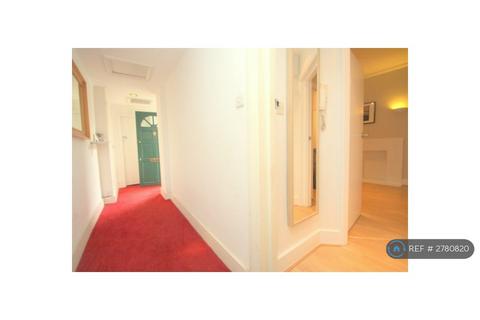 undefined, Sutherland Avenue, London, W9
