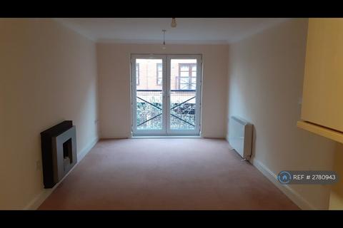 1 bedroom flat to rent, The Larches, St. Leonards-On-Sea, TN37