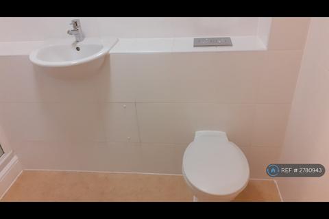 1 bedroom flat to rent, The Larches, St. Leonards-On-Sea, TN37