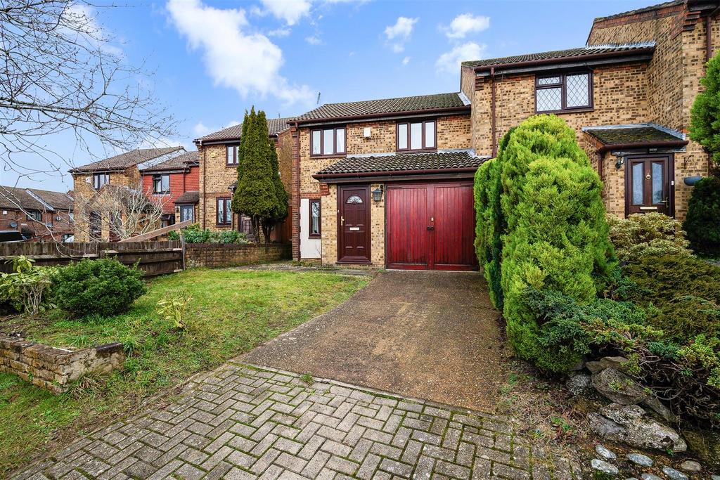 MORSTON CLOSE (16).jpg