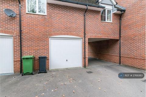 undefined, Elvetham Rise, Chineham, Basingstoke, RG24
