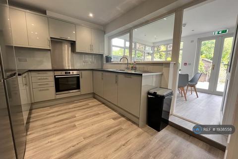 undefined, Kings Road, Chelmsford, CM1
