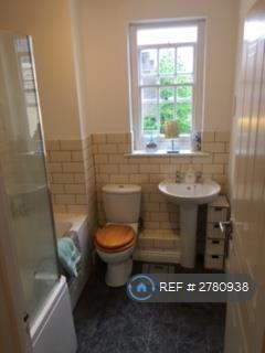 undefined, Kirkwall Place, Bethnal Green, E2