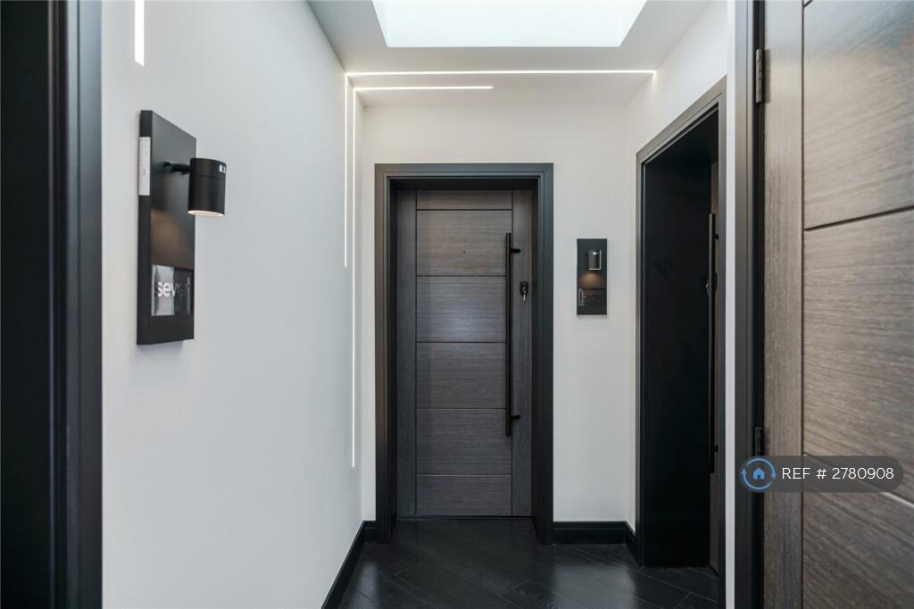 Flat Entrance