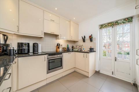 undefined, Arlington Gardens, London W4