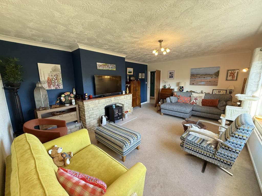 Front Lounge