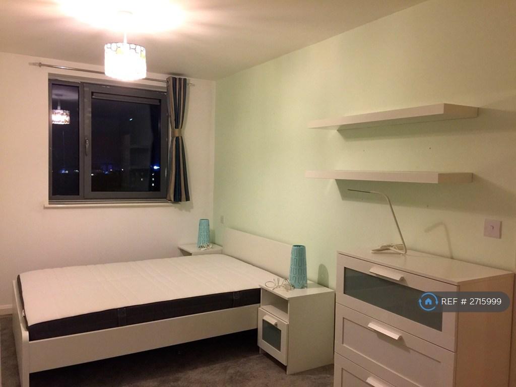 Master/Ensuite Room P1