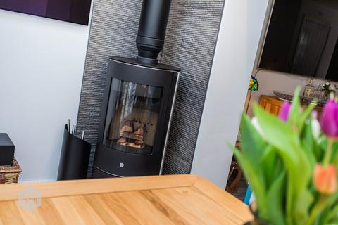 2 bedroom semi-detached house for sale, Kersal Wood Avenue, Salford, Greater Manchester, M7 3AS