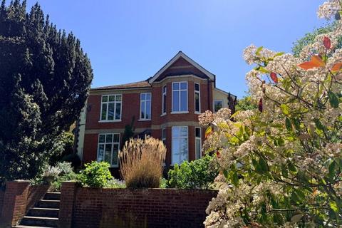 undefined, Guildford Road, Farnham GU10