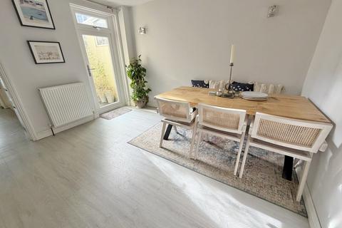 3 bedroom end of terrace house for sale, Stanley Road, Poole, BH15