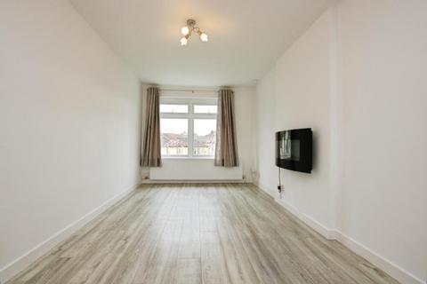 2 bedroom apartment to rent, Tunstall Close, Bristol BS9