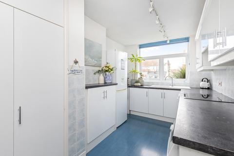 2 bedroom flat for sale, Atlantic Court Shoreham Beach