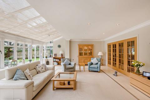5 bedroom detached house for sale, Parklands Close, Farnham, Surrey