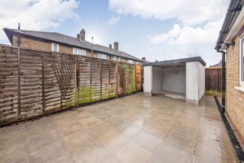House share to rent, Meadowside, London, SE9