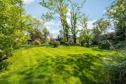 4 bedroom detached house for sale, Oakwood Close, Chislehurst, Kent, BR7