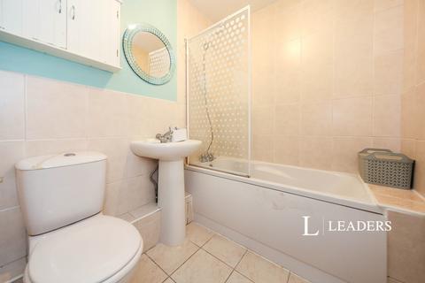 undefined, Linden Close, Dunstable, Bedfordshire, LU5