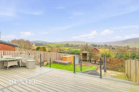 4 bedroom detached house for sale, Brookhill Close, Diggle, Saddleworth, Oldham