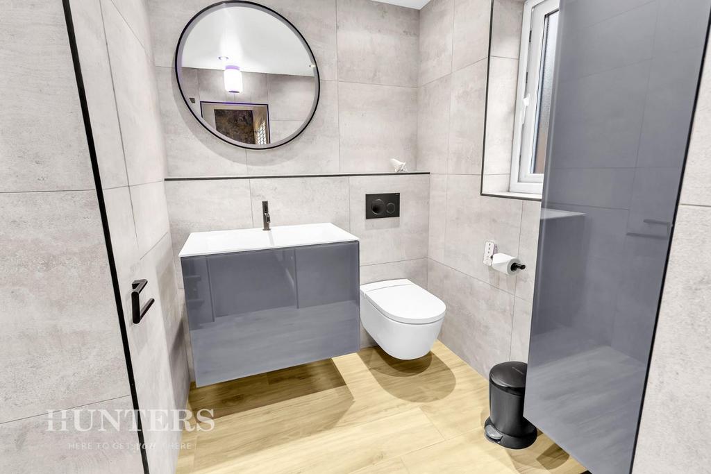 Ensuite (Bedroom 1)