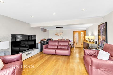 4 bedroom detached house for sale, Brookhill Close, Diggle, Saddleworth, Oldham
