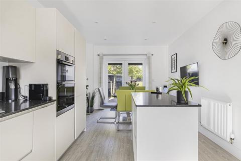 undefined, Meadowsweet Way, Newport CB11