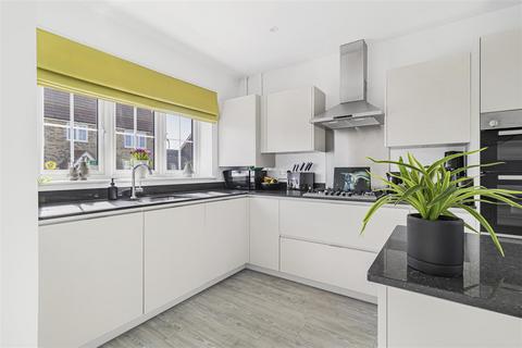 undefined, Meadowsweet Way, Newport CB11