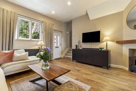 2 bedroom flat for sale, Bulkington Avenue, Worthing