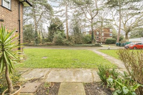 undefined, Church Road, Isleworth TW7