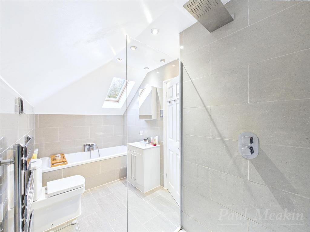 Primary Ensuite