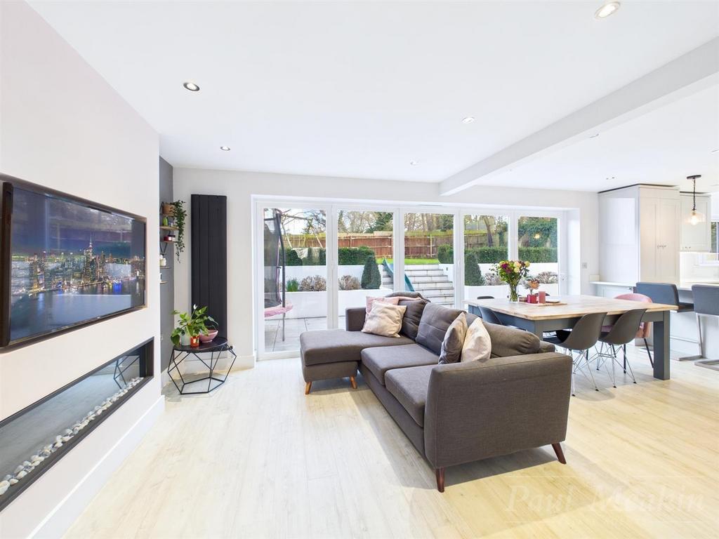 Open Plan Kitchen/ Dining/ Family Area