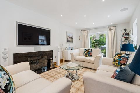 3 bedroom detached house for sale, Ravensmead, Chalfont St Peter, Buckinghamshire
