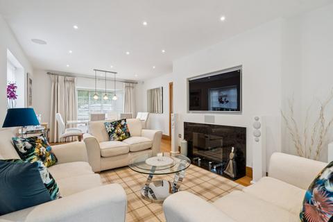 3 bedroom detached house for sale, Ravensmead, Chalfont St Peter, Buckinghamshire