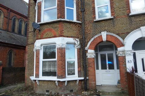 2 bedroom flat to rent, Bromley Common, Bromley BR2