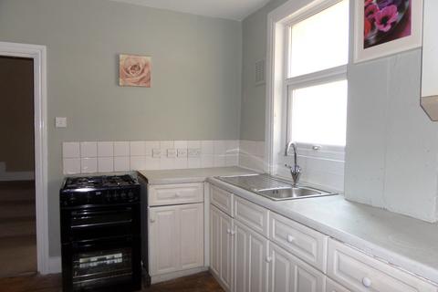 2 bedroom flat to rent, Bromley Common, Bromley BR2