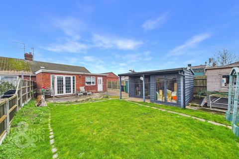 3 bedroom semi-detached bungalow for sale, Homefield Avenue, Bradwell, Great Yarmouth