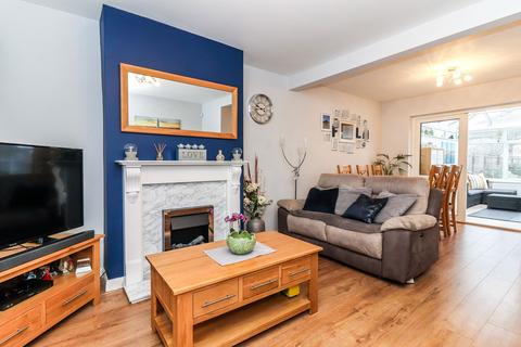 3 bedroom terraced house for sale, Kingswood Road, Watford, WD25