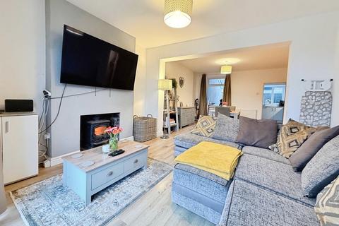 3 bedroom terraced house for sale, West View Terrace, Pontypool NP4