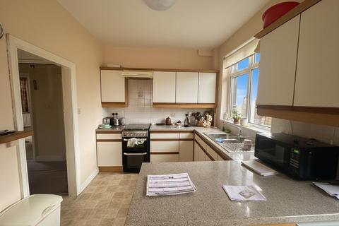 4 bedroom semi-detached house for sale, Dinsdale Gardens, Barnet EN5