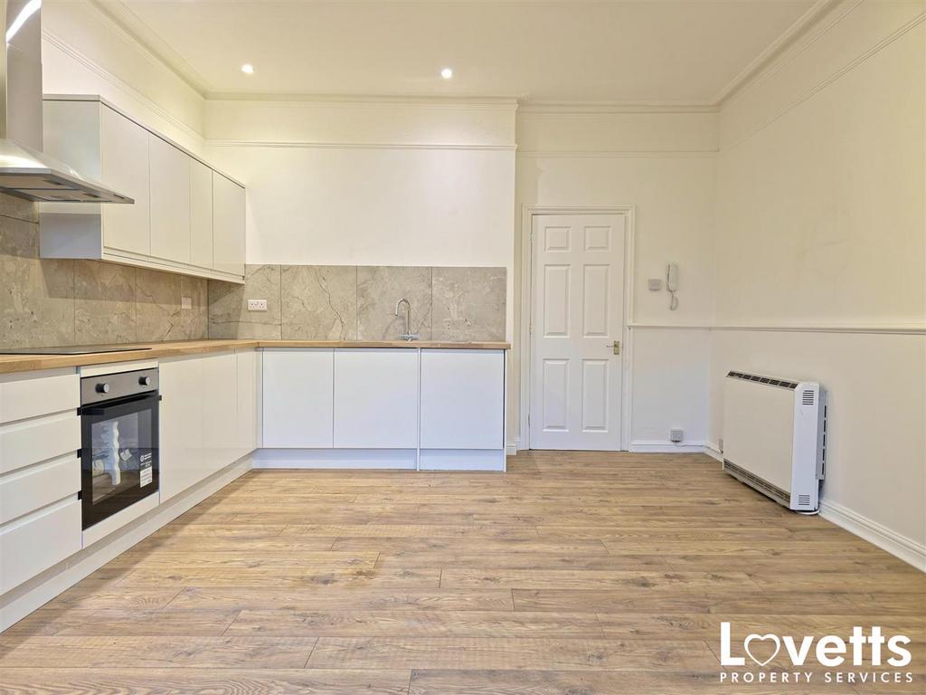 Living Room/Kitchen