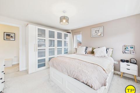 4 bedroom house for sale, Almond Avenue, Peterborough PE7