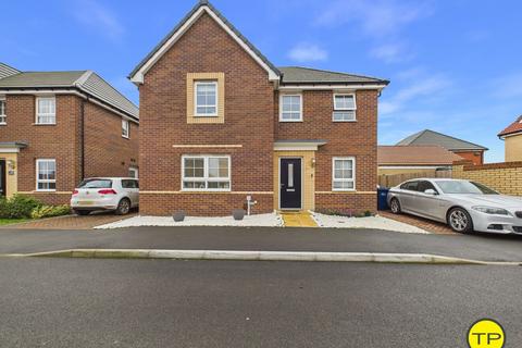 4 bedroom house for sale, Almond Avenue, Peterborough PE7