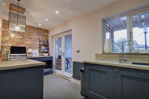 4 bedroom semi-detached house for sale, Westfield Avenue, Beverley